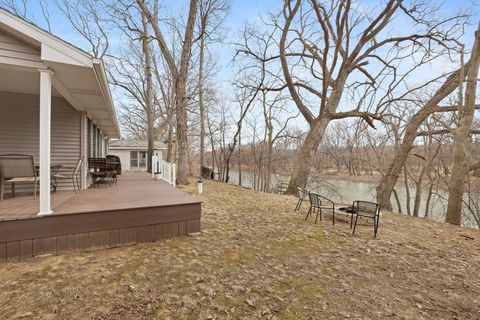 Tiny photo for 204 S Henry Street, Ashkum, IL 60911 (MLS # 12582149)