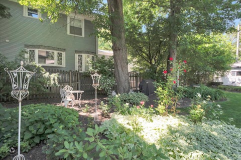 Tiny photo for 9608 S Longwood Drive, Chicago, IL 60643 (MLS # 12753366)