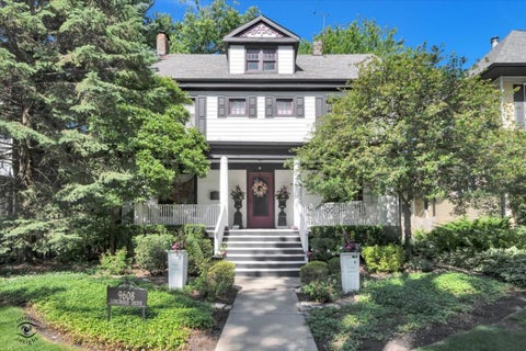 Photo of 9608 S Longwood Drive, Chicago, IL 60643 (MLS # 12753366)