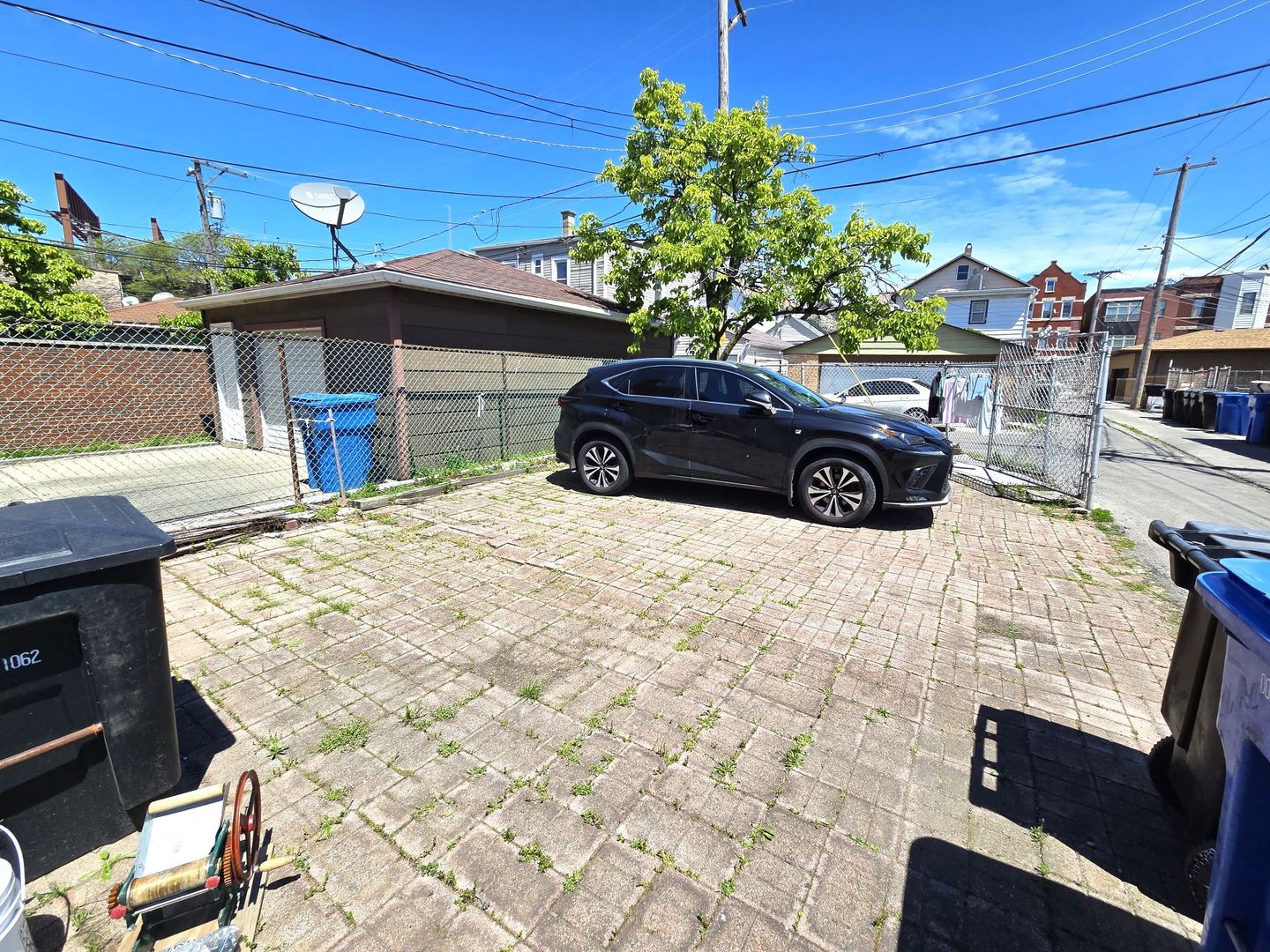 2631 S Shields Avenue