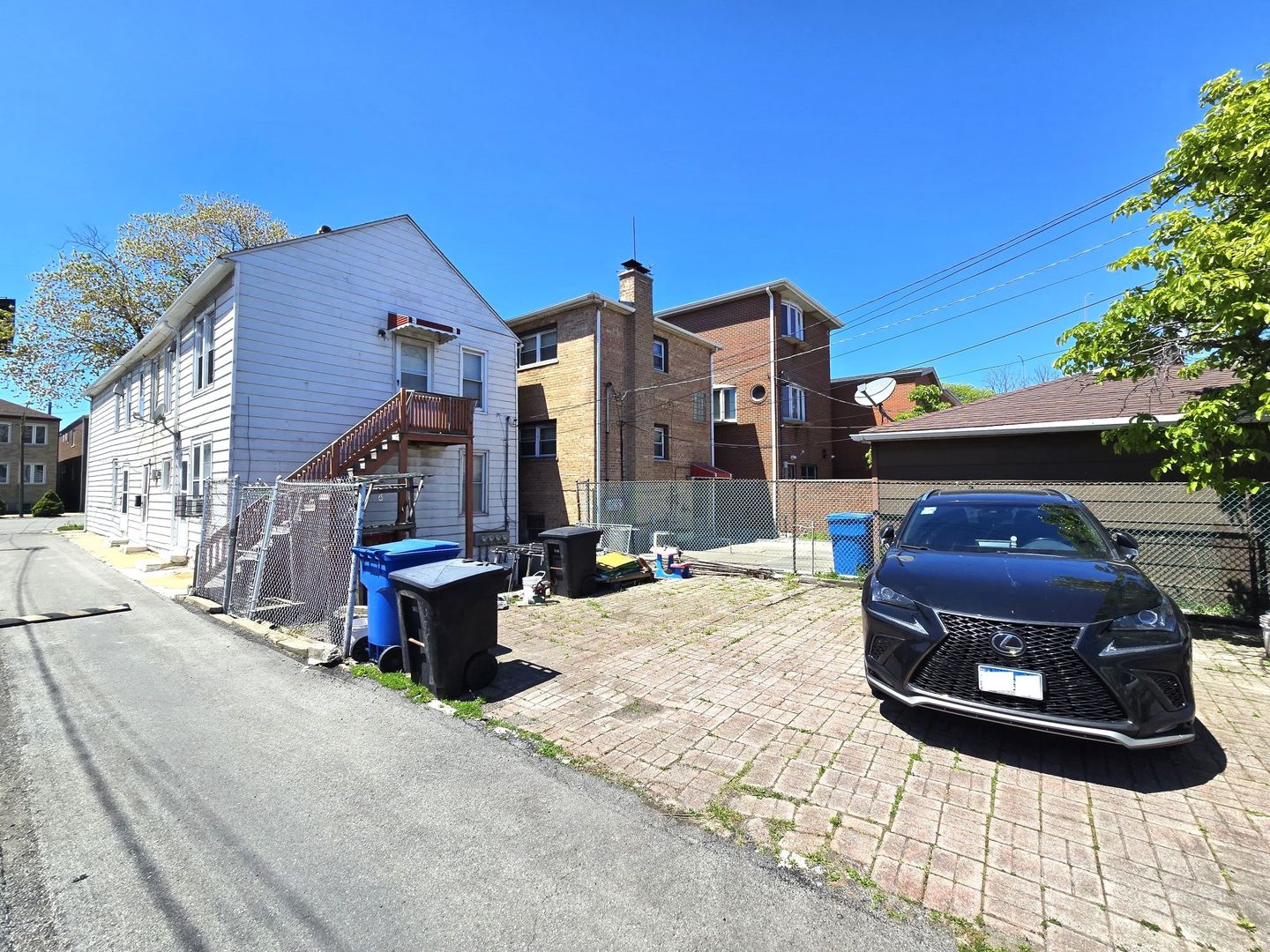 2631 S Shields Avenue