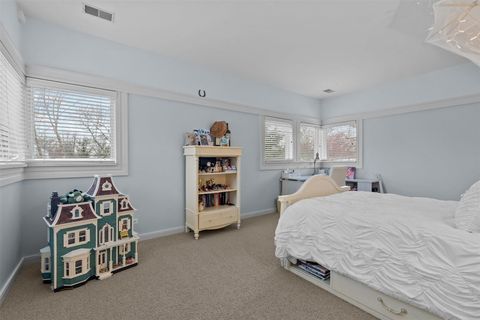 Tiny photo for 530 ESSEX Road, Kenilworth, IL 60043 (MLS # 12382419)