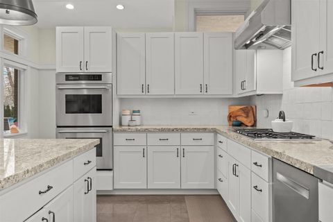 Tiny photo for 530 ESSEX Road, Kenilworth, IL 60043 (MLS # 12382419)
