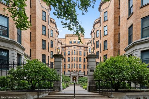 550 W Surf Street 419 Chicago IL 60657