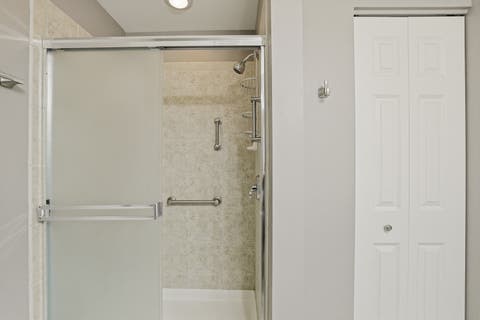 Tiny photo for 440 W Mahogany Court #603, Palatine, IL 60067 (MLS # 12685552)