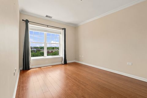 Tiny photo for 440 W Mahogany Court #603, Palatine, IL 60067 (MLS # 12685552)