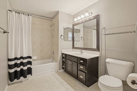 Tiny photo for 440 W Mahogany Court #603, Palatine, IL 60067 (MLS # 12685552)