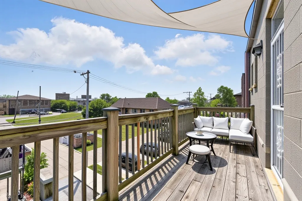 Chicago, Illinois 60653, United States, 2 Bedrooms Bedrooms, ,2 BathroomsBathrooms,Residential,Contingent,189871