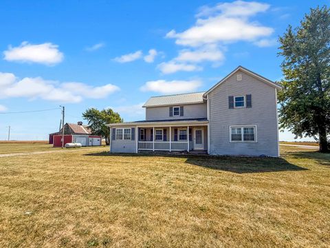 Tiny photo for 724 E 2600 North Road, Penfield, IL 61862 (MLS # 12473057)