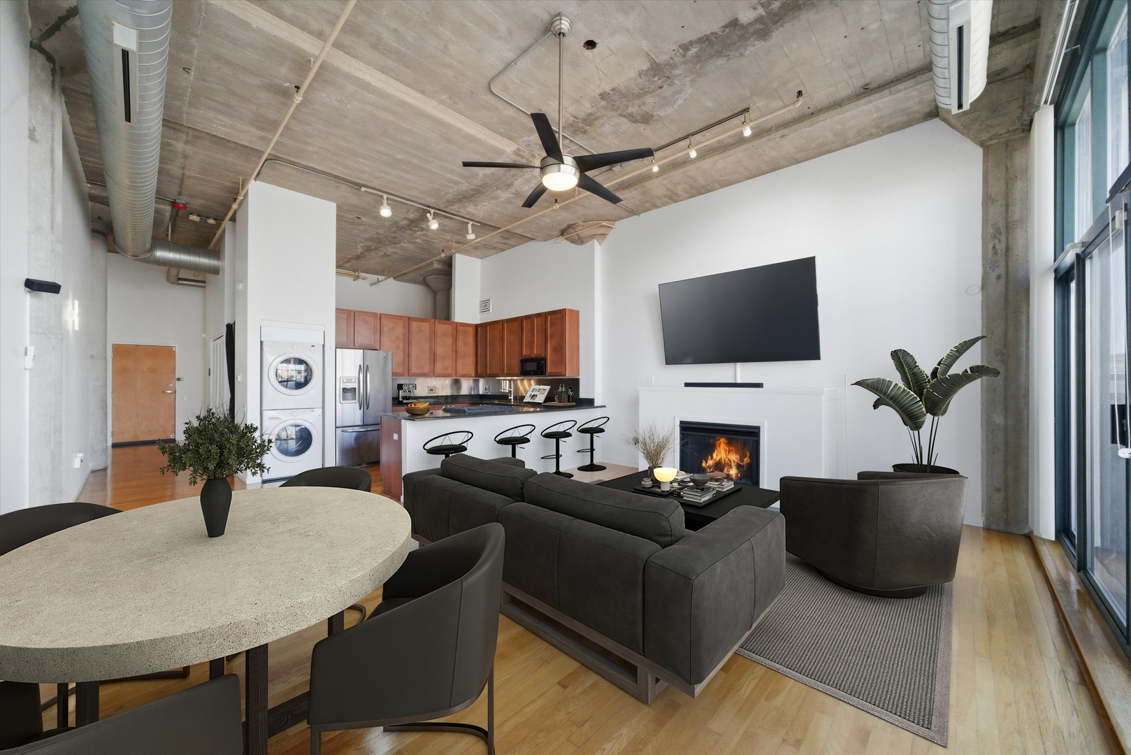 1727 S Indiana Avenue 319