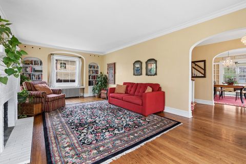 Tiny photo for 6901 N Oleander Avenue, Chicago, IL 60631 (MLS # 12621413)