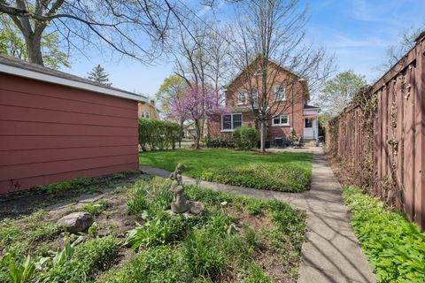Tiny photo for 6901 N Oleander Avenue, Chicago, IL 60631 (MLS # 12621413)