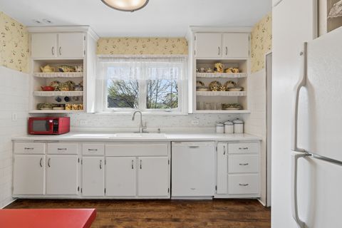 Tiny photo for 6901 N Oleander Avenue, Chicago, IL 60631 (MLS # 12621413)