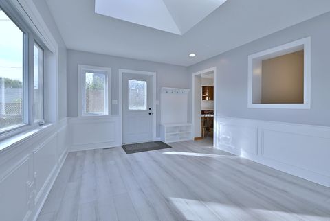 Tiny photo for 5109 W Ainslie Street, Chicago, IL 60630 (MLS # 12507103)