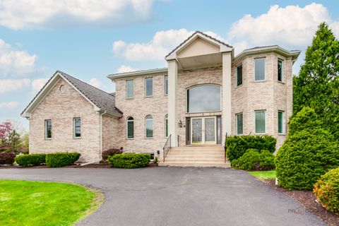 Tiny photo for 1 Enclave Way, Hawthorn Woods, IL 60047 (MLS # 12591532)