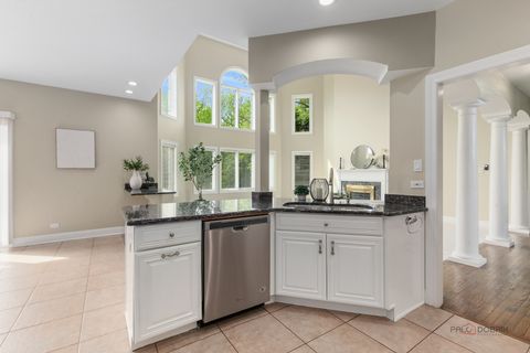 Tiny photo for 1 Enclave Way, Hawthorn Woods, IL 60047 (MLS # 12591532)