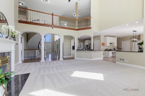 Tiny photo for 1 Enclave Way, Hawthorn Woods, IL 60047 (MLS # 12591532)
