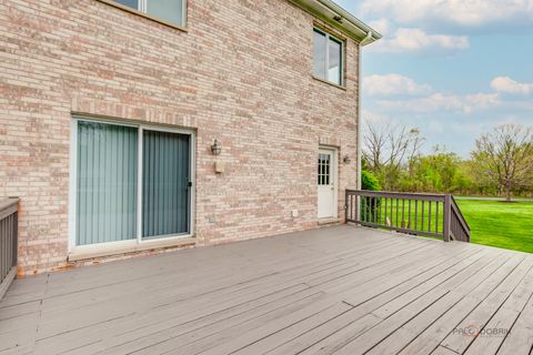 Tiny photo for 1 Enclave Way, Hawthorn Woods, IL 60047 (MLS # 12591532)