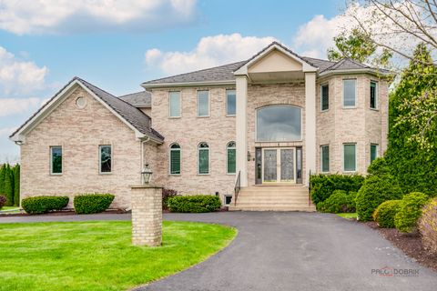Photo of 1 Enclave Way, Hawthorn Woods, IL 60047 (MLS # 12591532)