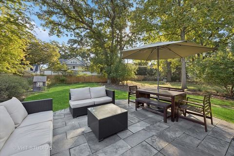 Tiny photo for 327 Gale Avenue, River Forest, IL 60305 (MLS # 12147378)