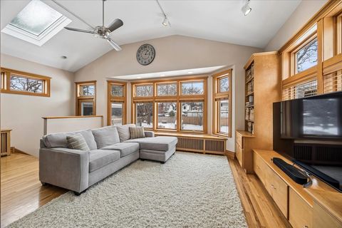 Tiny photo for 327 Gale Avenue, River Forest, IL 60305 (MLS # 12147378)