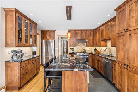 Tiny photo for 327 Gale Avenue, River Forest, IL 60305 (MLS # 12147378)