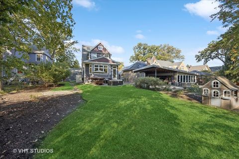 Tiny photo for 327 Gale Avenue, River Forest, IL 60305 (MLS # 12147378)