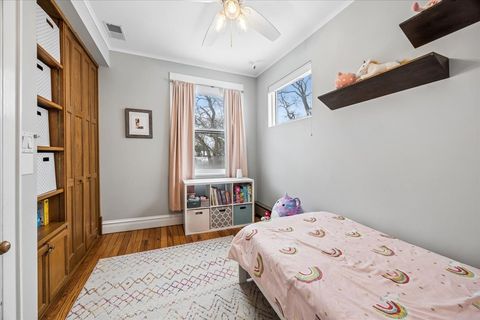 Tiny photo for 327 Gale Avenue, River Forest, IL 60305 (MLS # 12147378)