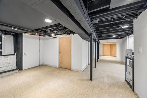 Tiny photo for 327 Gale Avenue, River Forest, IL 60305 (MLS # 12147378)