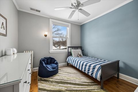 Tiny photo for 327 Gale Avenue, River Forest, IL 60305 (MLS # 12147378)