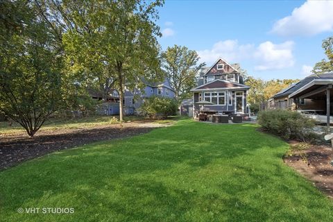 Tiny photo for 327 Gale Avenue, River Forest, IL 60305 (MLS # 12147378)