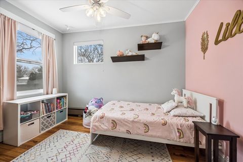 Tiny photo for 327 Gale Avenue, River Forest, IL 60305 (MLS # 12147378)