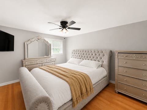 Tiny photo for 625 Devonshire Drive, Des Plaines, IL 60018 (MLS # 12647931)