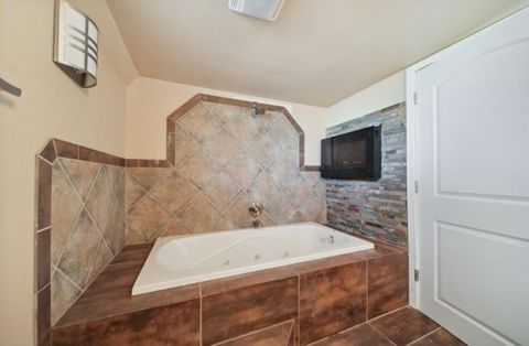 Tiny photo for 14322 S Hoxie Avenue, Burnham, IL 60633 (MLS # 12414614)