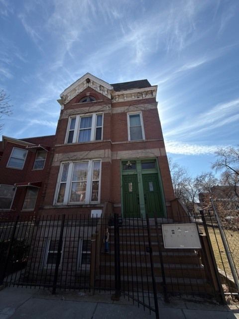 2723 W 18th Street 1 Chicago IL 60608