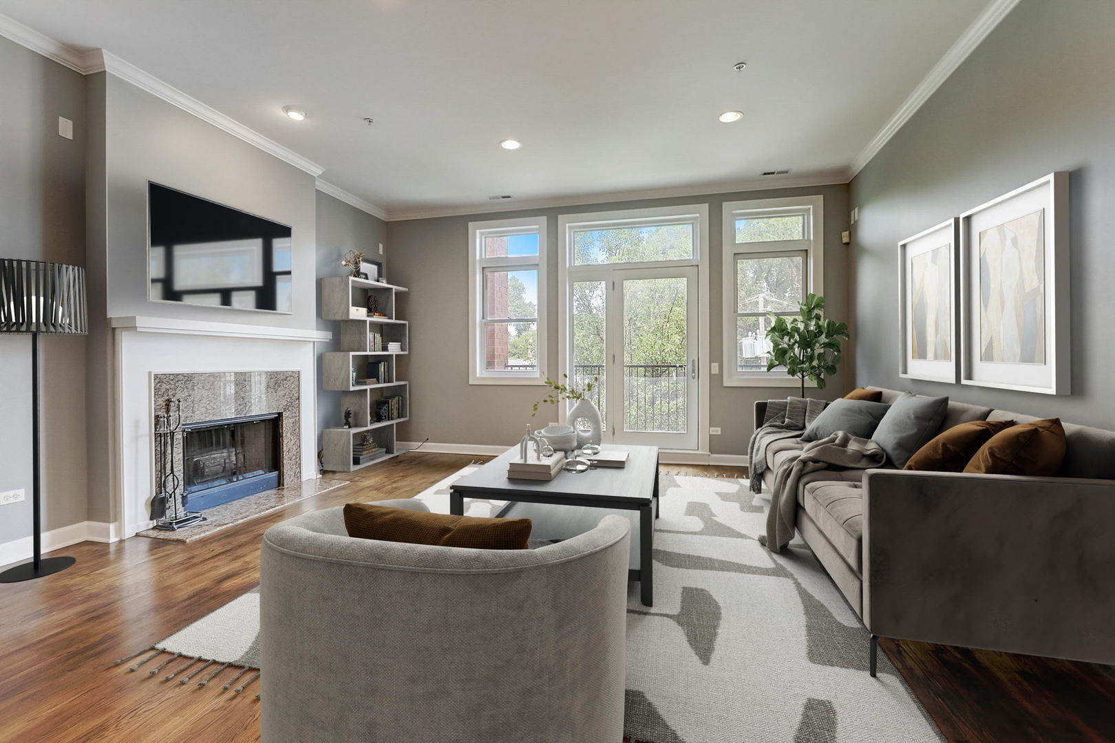 819 Foster Street 3N