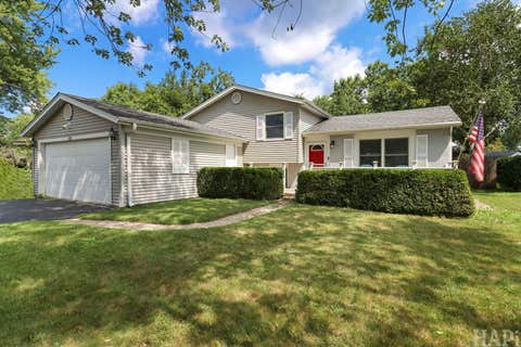 Photo of 385 Northgate Road, Lindenhurst, IL 60046 (MLS # 12723835)