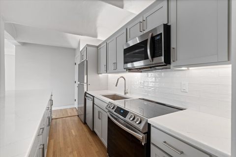 Tiny photo for 345 N Canal Street #608, Chicago, IL 60606 (MLS # 12456875)
