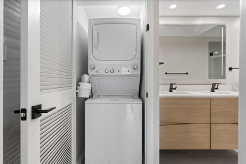 Tiny photo for 345 N Canal Street #608, Chicago, IL 60606 (MLS # 12456875)