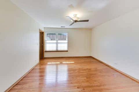 Tiny photo for 557 Shakespeare Drive, Grayslake, IL 60030 (MLS # 12688395)