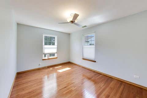 Tiny photo for 557 Shakespeare Drive, Grayslake, IL 60030 (MLS # 12688395)