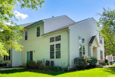 Tiny photo for 557 Shakespeare Drive, Grayslake, IL 60030 (MLS # 12688395)