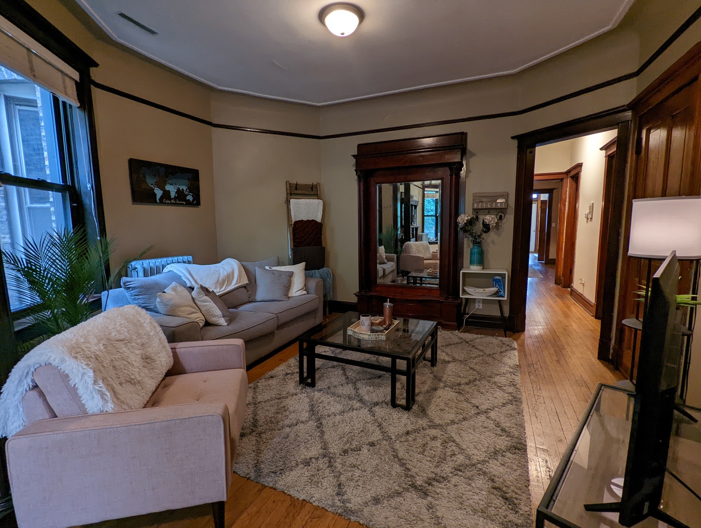 864 W Newport Avenue 2