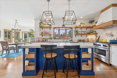 Tiny photo for 15 Mulberry Drive, Hawthorn Woods, IL 60047 (MLS # 12474364)