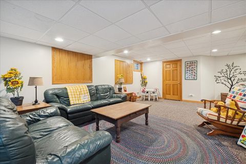 Tiny photo for 15 Mulberry Drive, Hawthorn Woods, IL 60047 (MLS # 12474364)