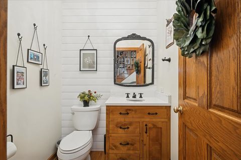 Tiny photo for 15 Mulberry Drive, Hawthorn Woods, IL 60047 (MLS # 12474364)