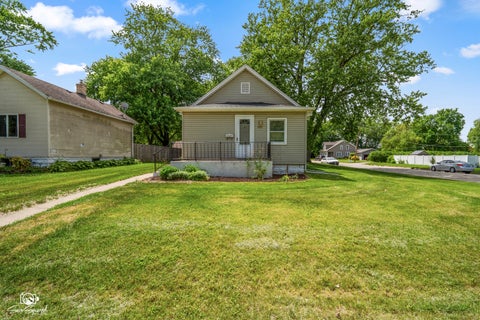 Tiny photo for 1501 S 7th Avenue, Kankakee, IL 60901 (MLS # 12658384)