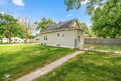 Tiny photo for 1501 S 7th Avenue, Kankakee, IL 60901 (MLS # 12658384)