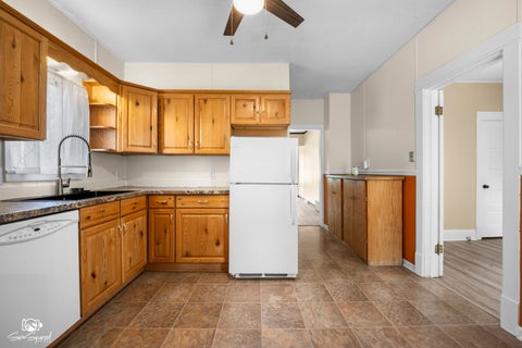 Tiny photo for 1501 S 7th Avenue, Kankakee, IL 60901 (MLS # 12658384)