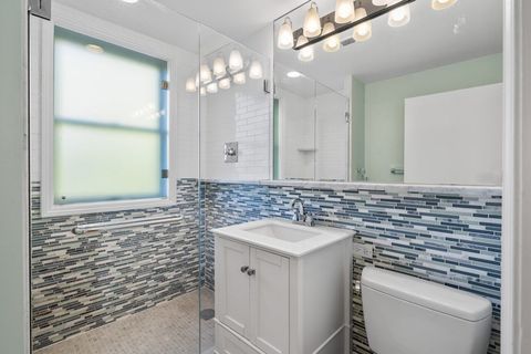 Tiny photo for 832 W Gunnison Street #3N, Chicago, IL 60640 (MLS # 12496692)